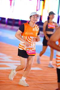 BIB: 211, 28371
                            <button type="button" onclick="openModal(22989330)" class="btn btn-primary btn-sm float-right btn-popup" data-toggle="modal" data-target=".modal-high-quality">
                        <i class="fas fa-shopping-cart"></i> Add to Cart
                    </button>
                                            <button type="button" onclick="isThisMe(22989330, true)" class="btn btn-success btn-sm float-right btn-popup btn-isme hidden" data-toggle="tooltip" data-placement="bottom" title="นี่คือรูปของคุณใช่ไหม คลิกที่นี่เพื่อเอาเข้าอัลบั้ม">
                        <i class="fas fa-plus"></i> Add to album
                    </button>
                    <button type="button" onclick="isThisMe(22989330, false)" class="btn btn-warning btn-sm float-right btn-popup btn-isnotme hidden">
                        <i class="fas fa-ban"></i> Remove from album
                    </button>